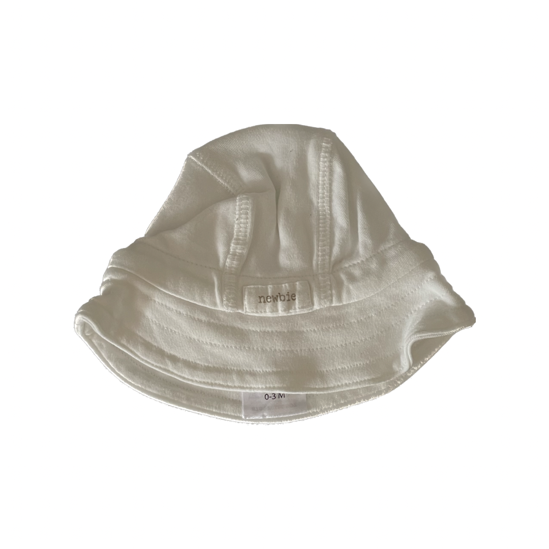 Solhatt från newbie - Storlek 56/62 (0-3mån) - Vit