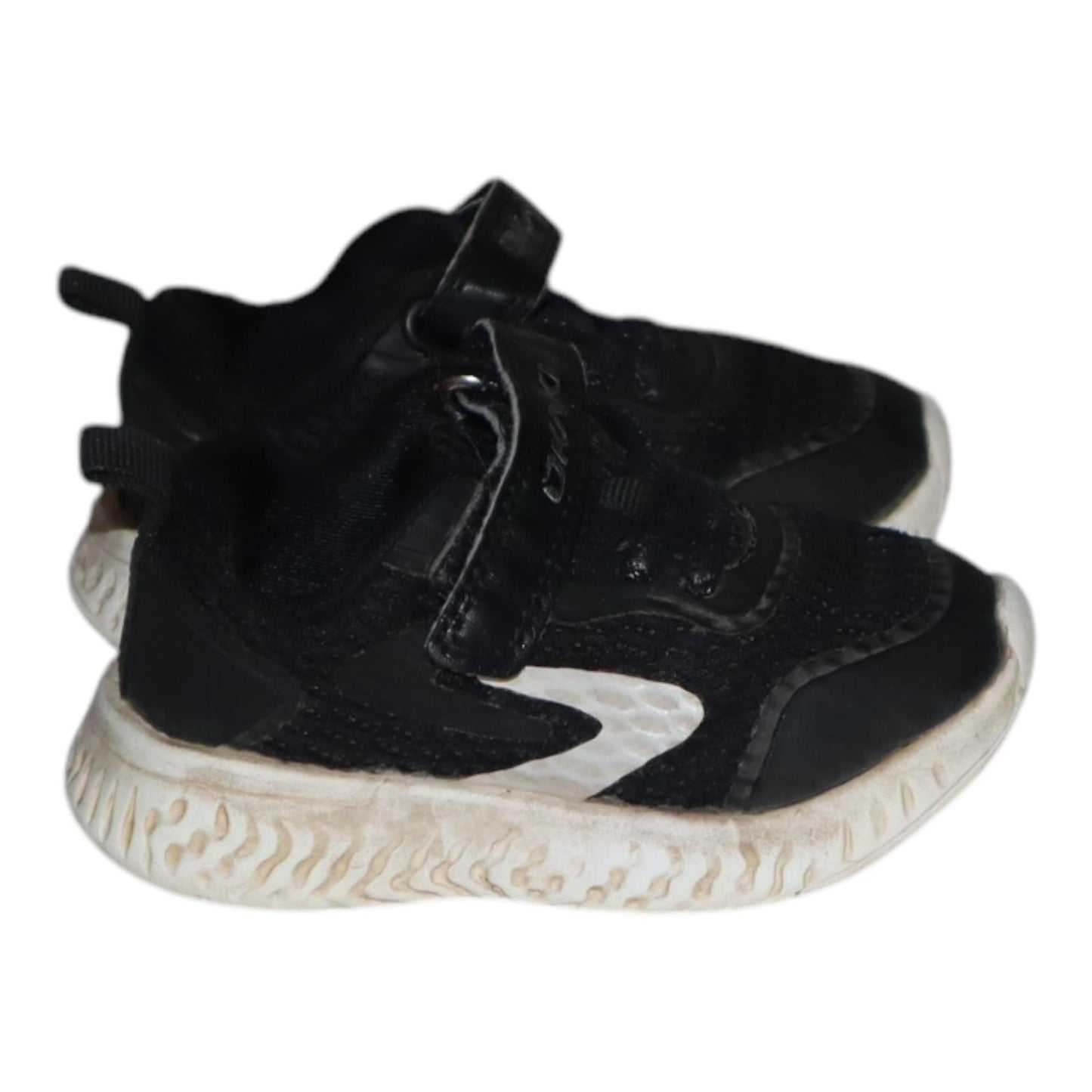 Sneakers från OKAKI - Storlek 20 (Innermått 11.5cm) - Svart