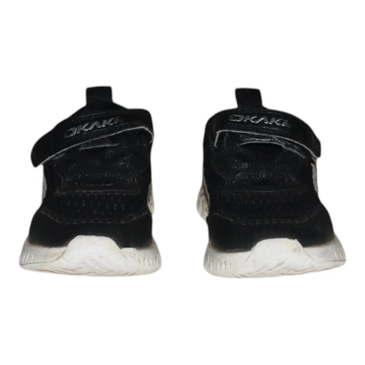 Sneakers från OKAKI - Storlek 20 (Innermått 11.5cm) - Svart